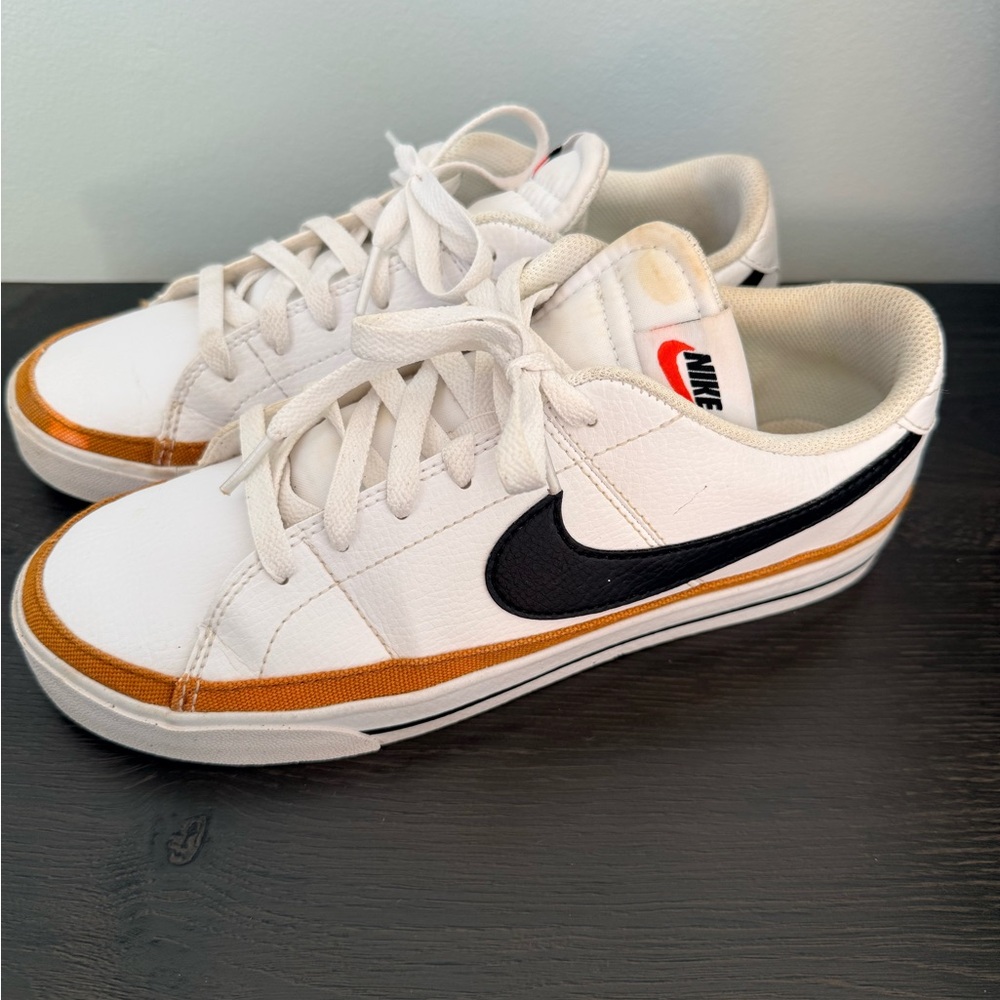 Nike Men's White and Orange Sneakers